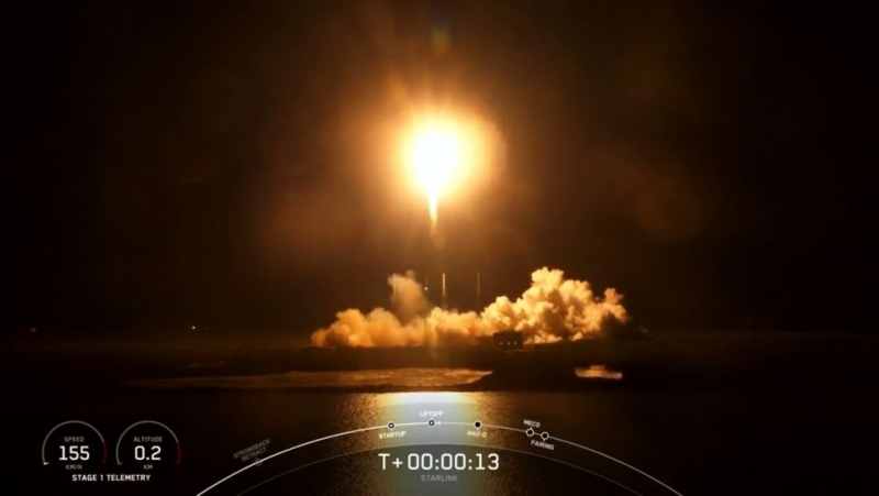 SpaceX успешно вывела на орбиту очередные 56 телекоммуникационных спутников Starlink